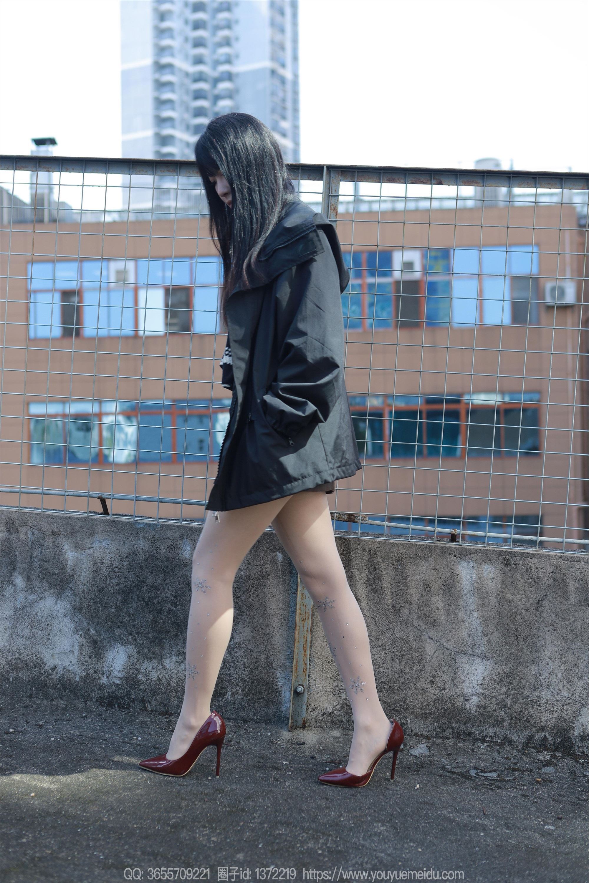 IESS异思趣向  2023.12.07 丝享家 1605 婉萍《晒晒太阳》